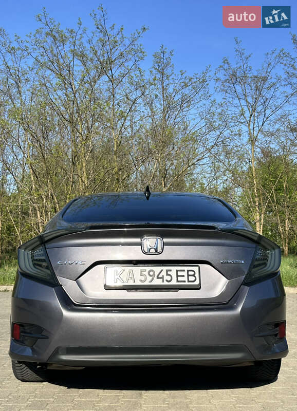 Седан Honda Civic 2019 в Киеве