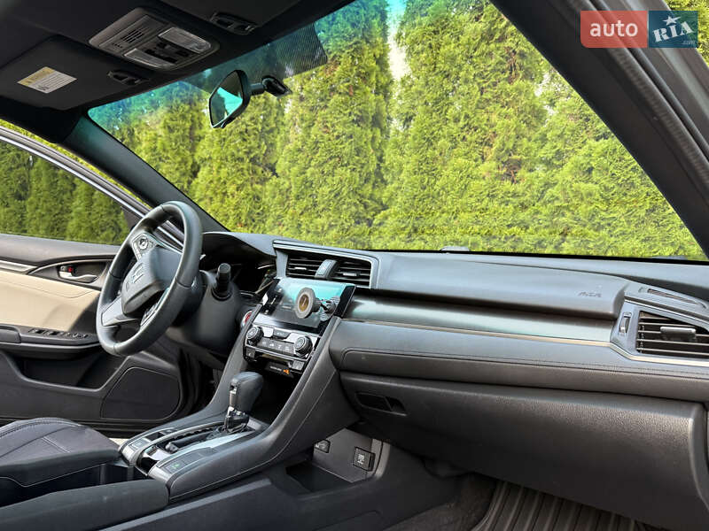 Хэтчбек Honda Civic 2017 в Трускавце