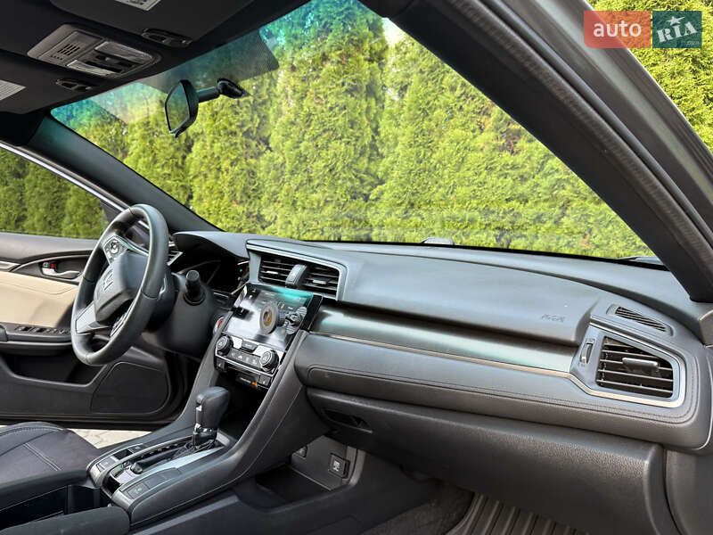 Хэтчбек Honda Civic 2017 в Трускавце