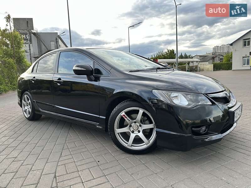 Седан Honda Civic 2011 в Киеве