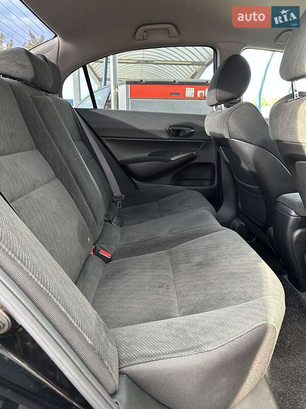 Седан Honda Civic 2011 в Киеве