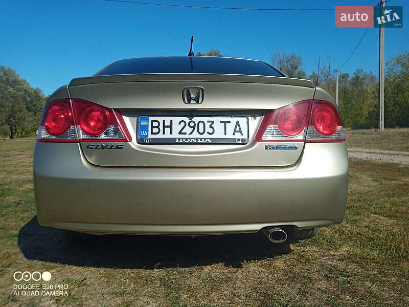 Седан Honda Civic 2008 в Лохвиці