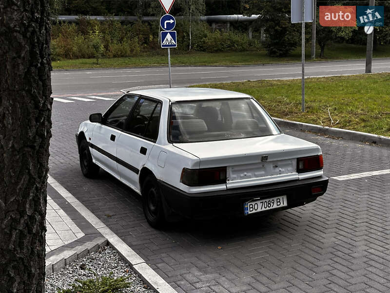Седан Honda Civic 1988 в Луцке