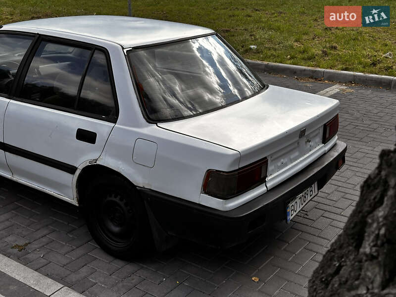 Седан Honda Civic 1988 в Луцке