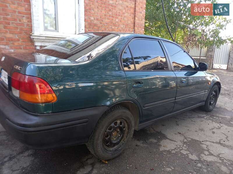 Седан Honda Civic 1998 в Первомайську