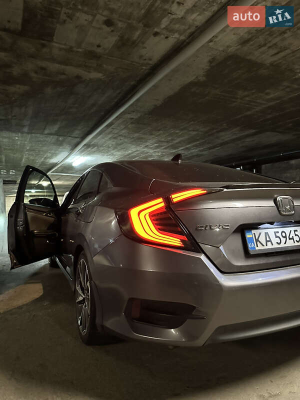 Седан Honda Civic 2019 в Киеве