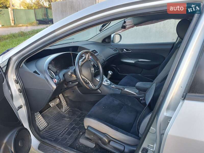 Хэтчбек Honda Civic 2007 в Шепетовке