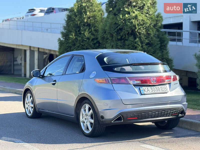 Хэтчбек Honda Civic 2008 в Киеве