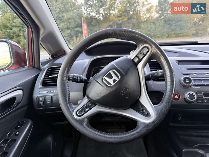 Седан Honda Civic 2006 в Тернополе