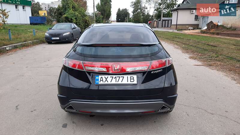 Хэтчбек Honda Civic 2010 в Харькове