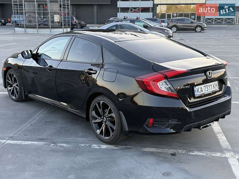 Седан Honda Civic 2019 в 