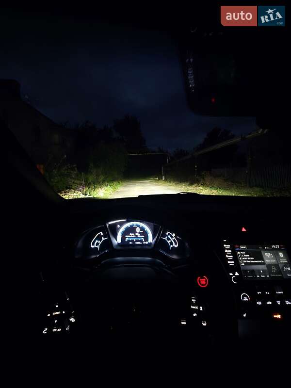 Хетчбек Honda Civic 2019 в Запоріжжі фото 25 Хетчбек Honda Civic 2019 в Запоріжжі