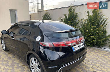 Хэтчбек Honda Civic 2008 в 
