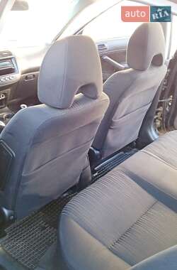 Седан Honda Civic 2004 в 