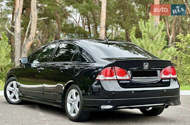 Седан Honda Civic 2010 в 