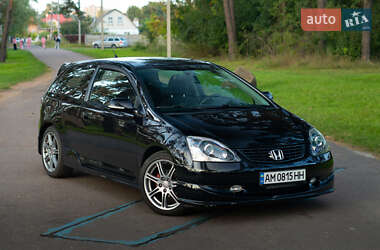 Хэтчбек Honda Civic 2004 в Житомире