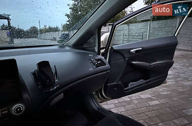 Седан Honda Civic 2008 в  фото 11 Седан Honda Civic 2008 в