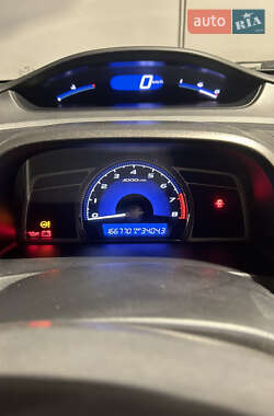Седан Honda Civic 2007 в  фото 13 Седан Honda Civic 2007 в