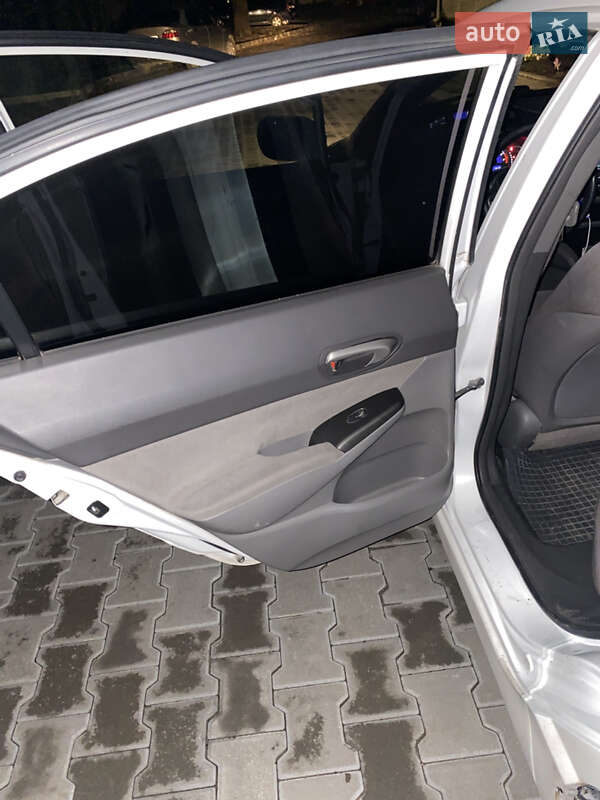 Седан Honda Civic 2008 в Тернополе