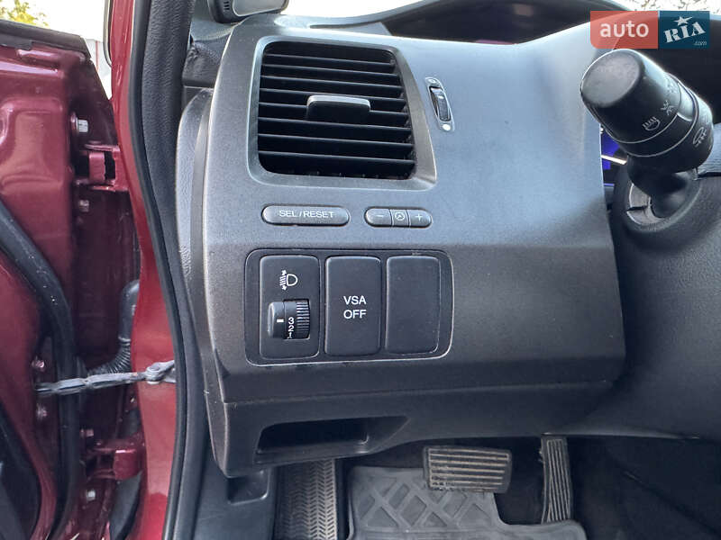 Седан Honda Civic 2006 в Тернополе
