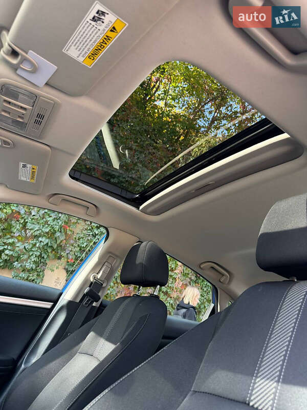 Седан Honda Civic 2017 в Киеве фото 13 Седан Honda Civic 2017 в Киеве