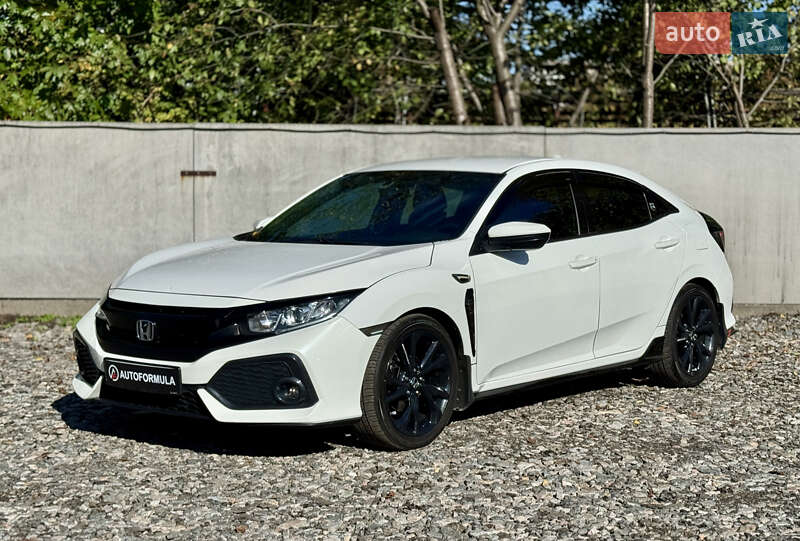 Хэтчбек Honda Civic 2016 в Киеве фото 3 Хэтчбек Honda Civic 2016 в Киеве