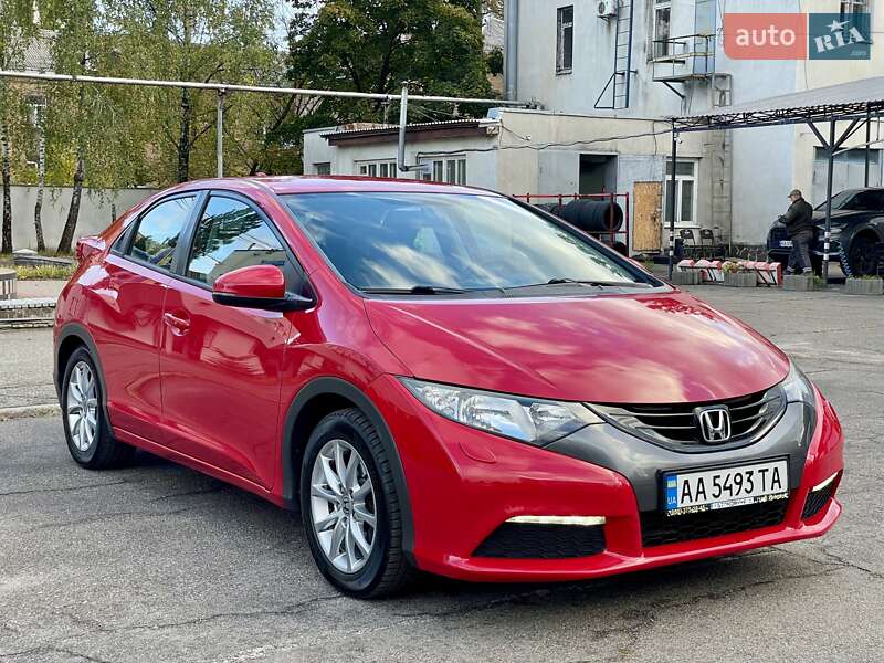 Хэтчбек Honda Civic 2013 в Киеве