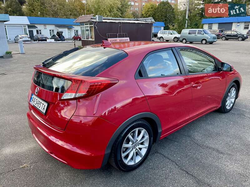 Хэтчбек Honda Civic 2013 в Киеве