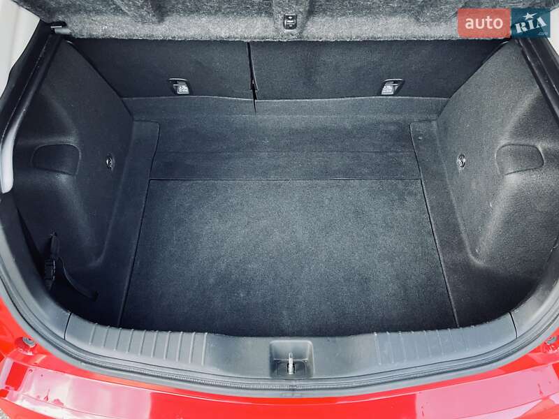 Хэтчбек Honda Civic 2013 в Киеве