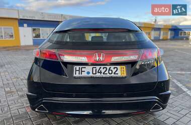 Хэтчбек Honda Civic 2010 в 