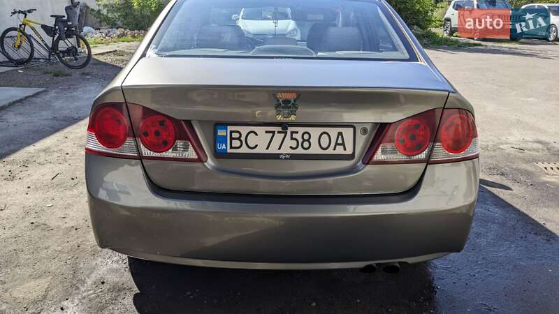 Седан Honda Civic 2006 в Львові