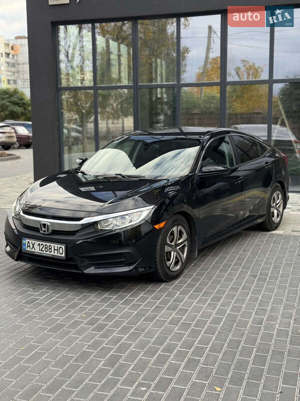 Седан Honda Civic 2015 в Полтаве