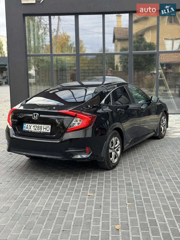 Седан Honda Civic 2015 в Полтаве