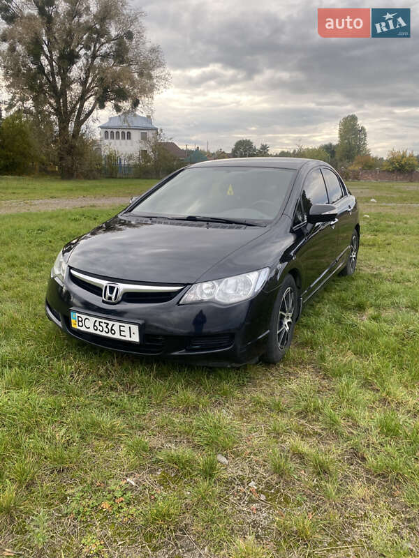 Седан Honda Civic 2007 в  фото Седан Honda Civic 2007 в