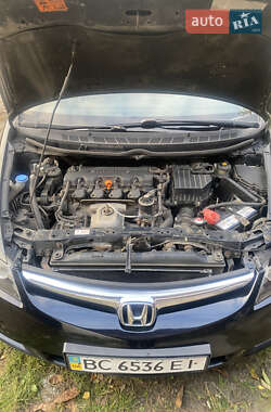 Седан Honda Civic 2007 в  фото 25 Седан Honda Civic 2007 в