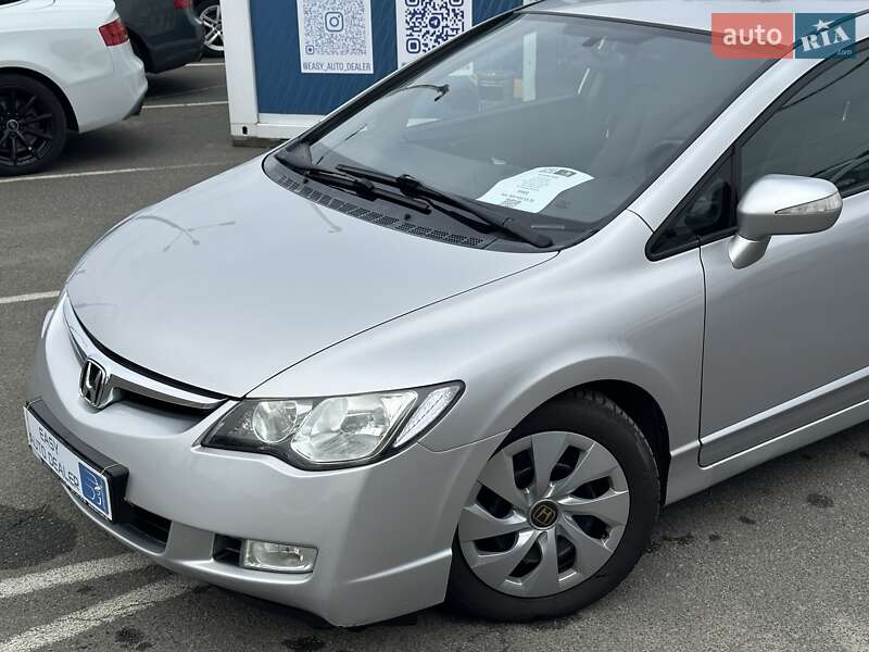 Седан Honda Civic 2007 в Киеве