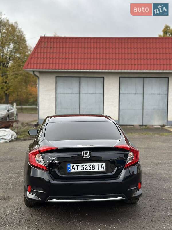Седан Honda Civic 2019 в Івано-Франківську
