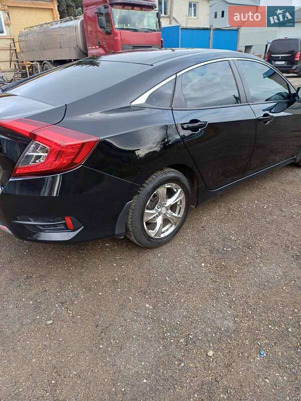 Седан Honda Civic 2019 в Івано-Франківську