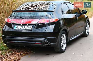 Хэтчбек Honda Civic 2006 в 
