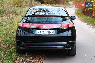 Хэтчбек Honda Civic 2006 в 