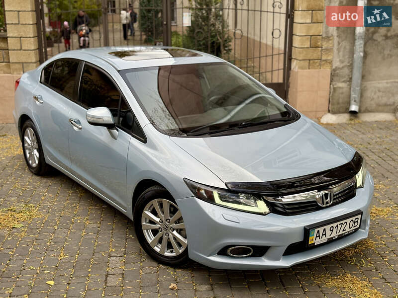 Седан Honda Civic 2012 в Киеве фото 5 Седан Honda Civic 2012 в Киеве