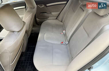 Седан Honda Civic 2012 в  фото 38 Седан Honda Civic 2012 в