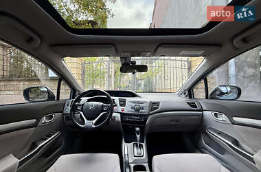 Седан Honda Civic 2012 в  фото 42 Седан Honda Civic 2012 в