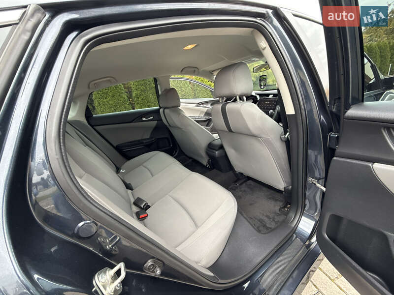 Седан Honda Civic 2016 в Львове фото 46 Седан Honda Civic 2016 в Львове