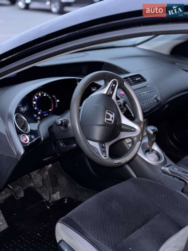 Хэтчбек Honda Civic 2007 в Киеве фото 10 Хэтчбек Honda Civic 2007 в Киеве
