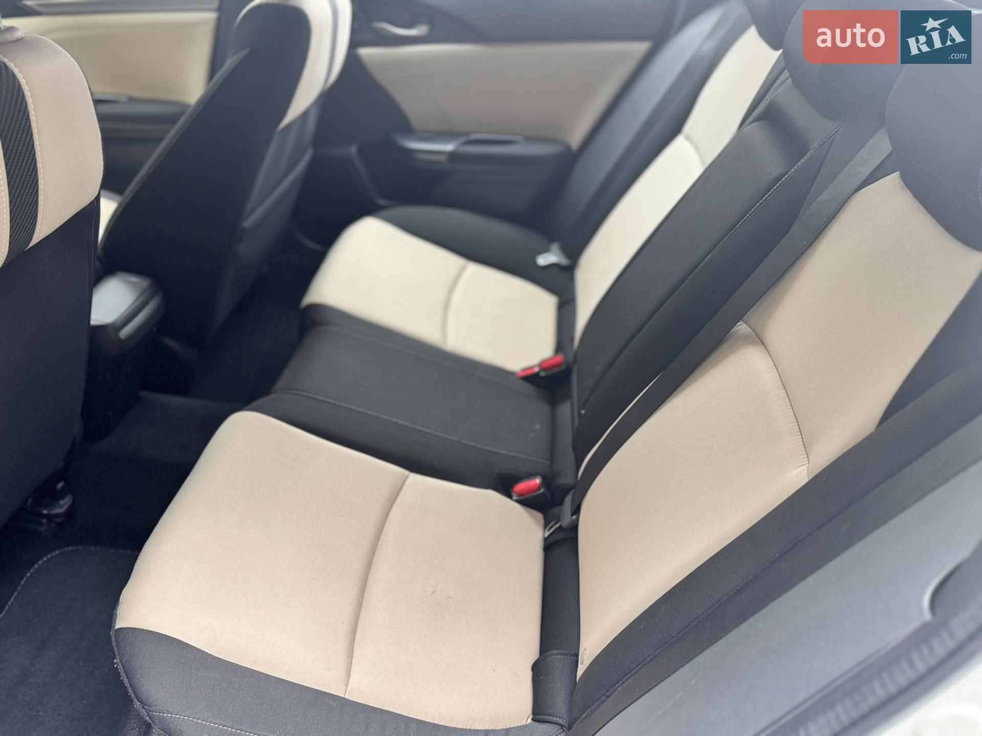 2017 Honda Civic - мініатюра 16