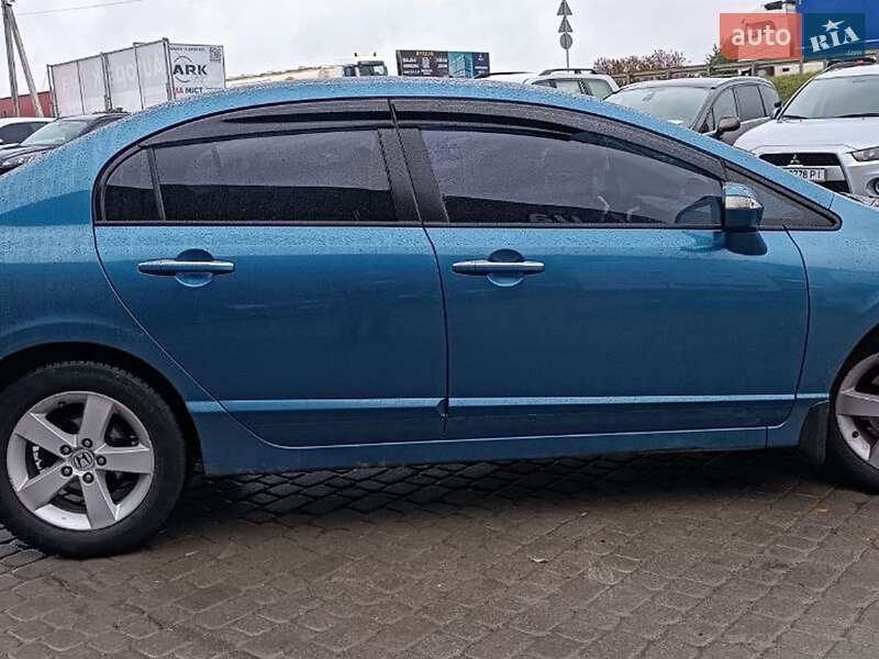 Седан Honda Civic 2007 в Львові