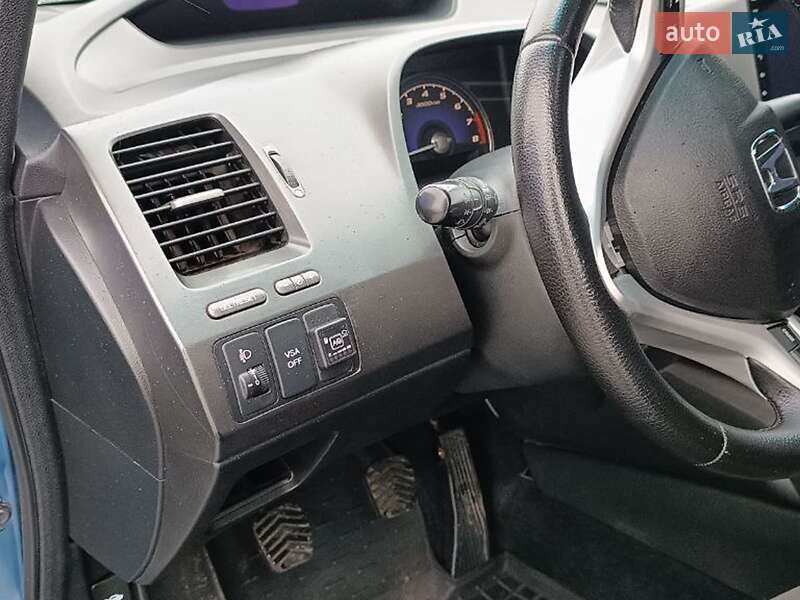Седан Honda Civic 2007 в Львові