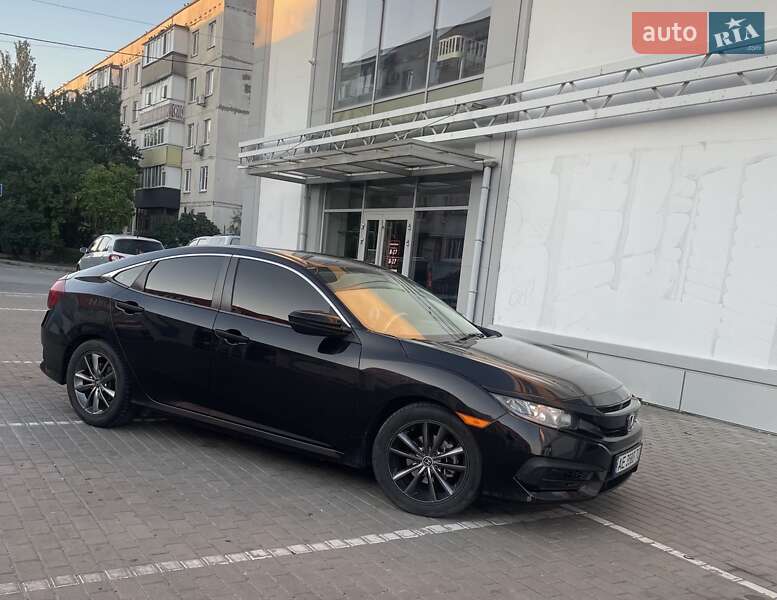 Седан Honda Civic 2017 в Павлограде