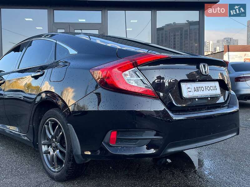 Седан Honda Civic 2017 в Киеве фото 6 Седан Honda Civic 2017 в Киеве